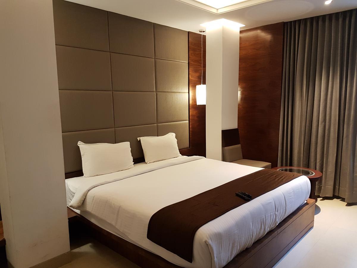 Urvashi Residency Hotel Chennai Eksteriør billede