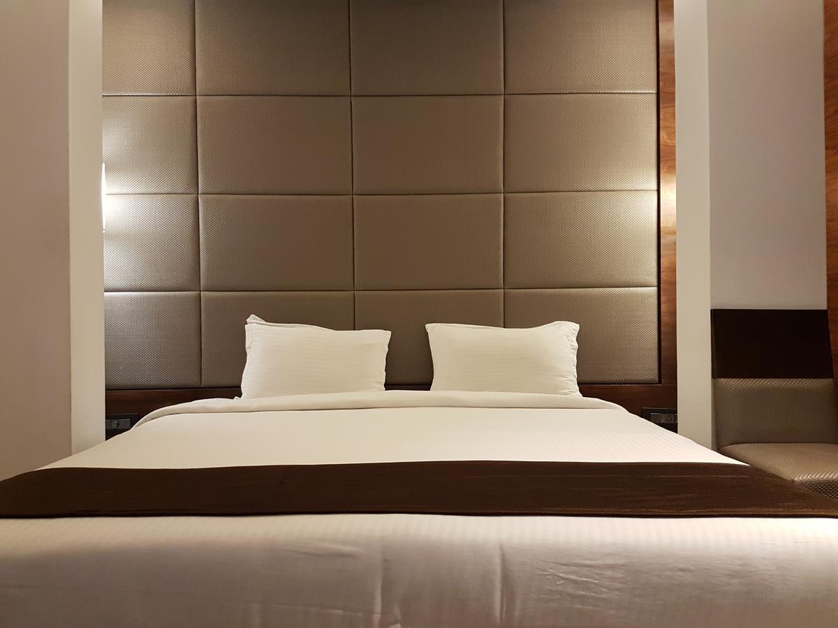 Urvashi Residency Hotel Chennai Eksteriør billede