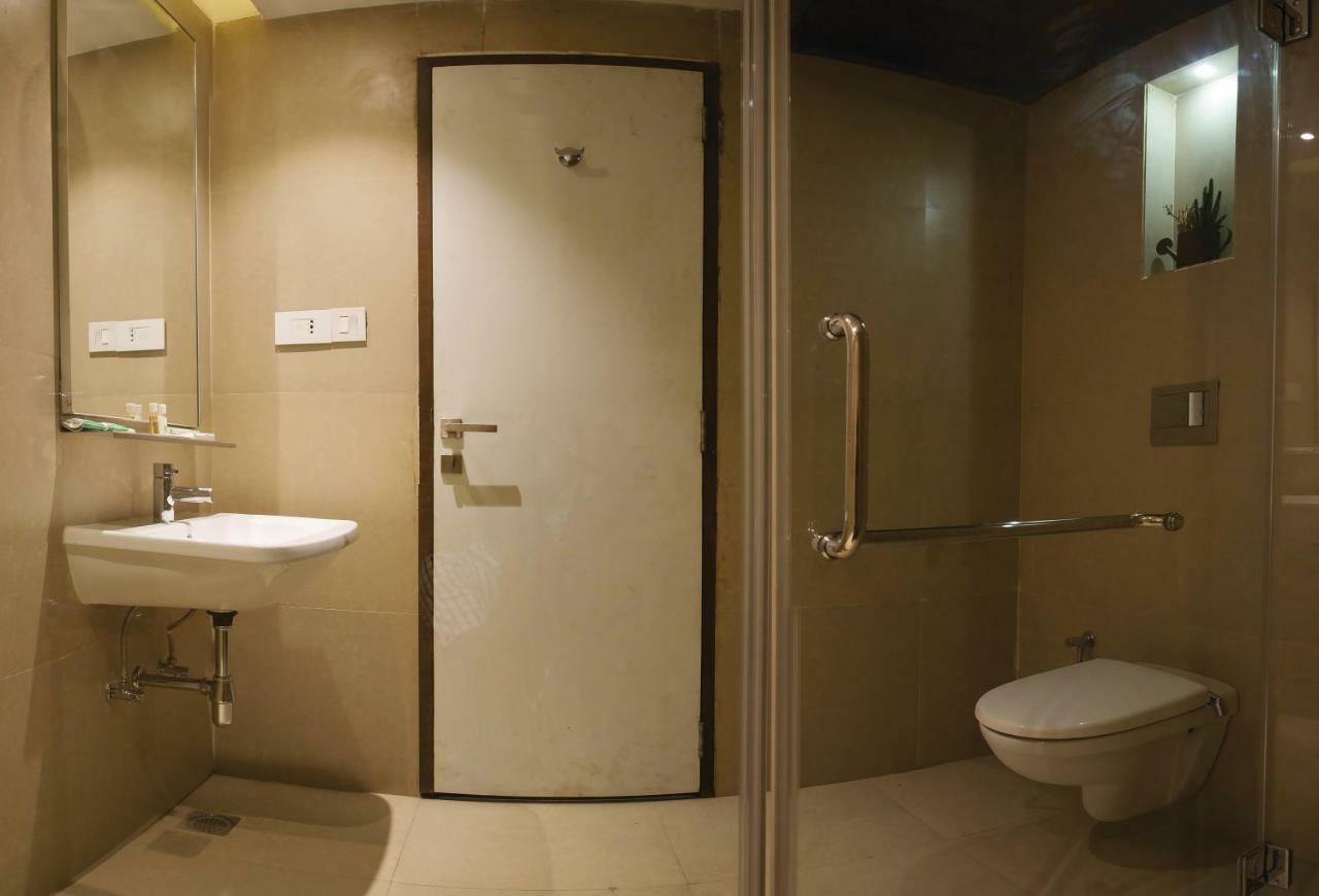 Urvashi Residency Hotel Chennai Eksteriør billede